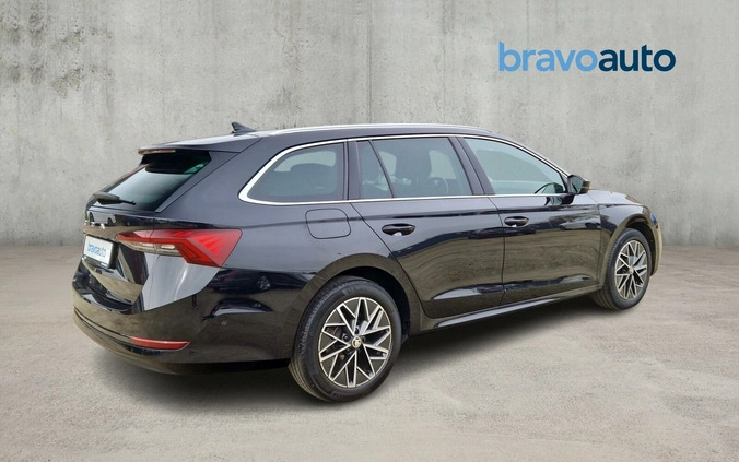 Skoda Octavia cena 97900 przebieg: 121408, rok produkcji 2021 z Zielonka małe 436